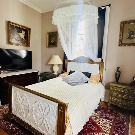 D'hotes Du Chateau De Monteux 3*